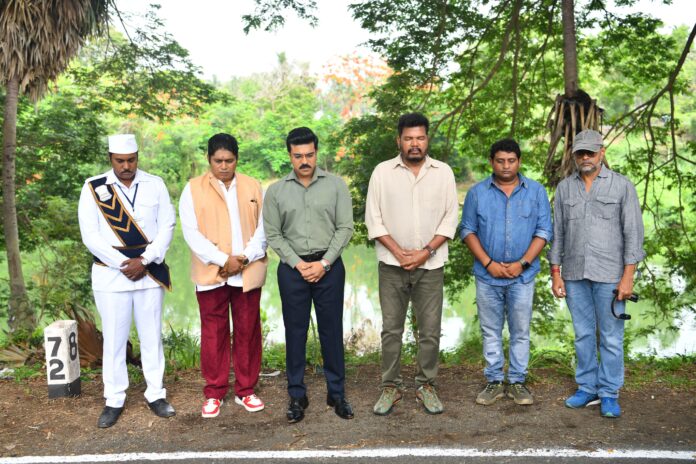 Ram Charan pays tearful tribute to Ramoji Rao on the set of Game Changer - Director Shankar