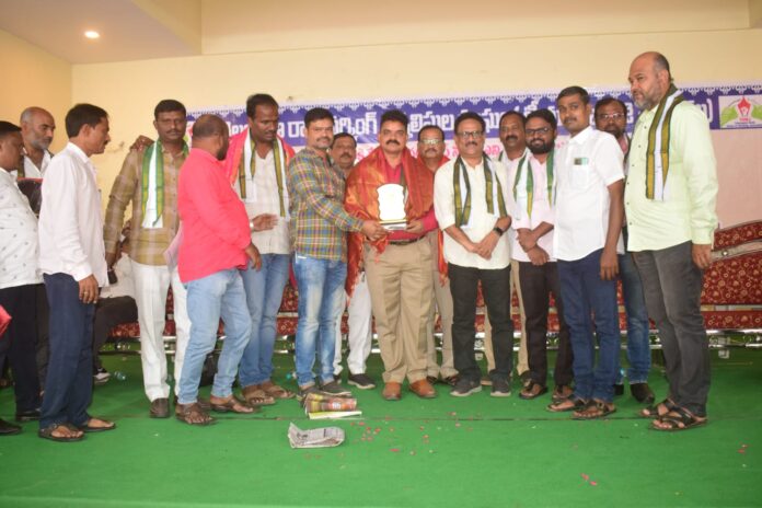 Medchal District Unit, Kookat Pally Press Club felicitates new committee of TUJ