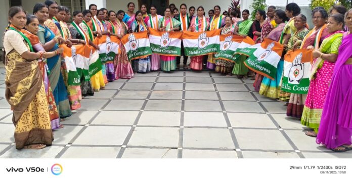 Women Congress leaders should take steps to win local body elections: Neelam Padma