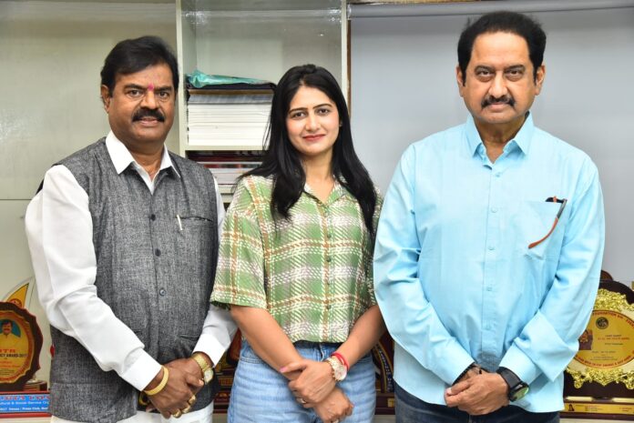 Real Kabaddi Players in Dr. RK Goud’s “Mahila Kabaddi”